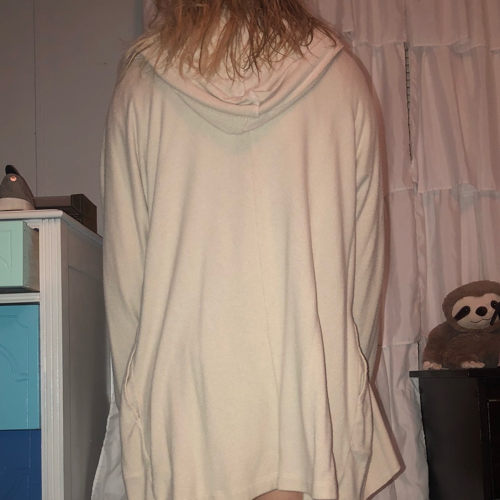 Cardigan - Picture 2 of 2